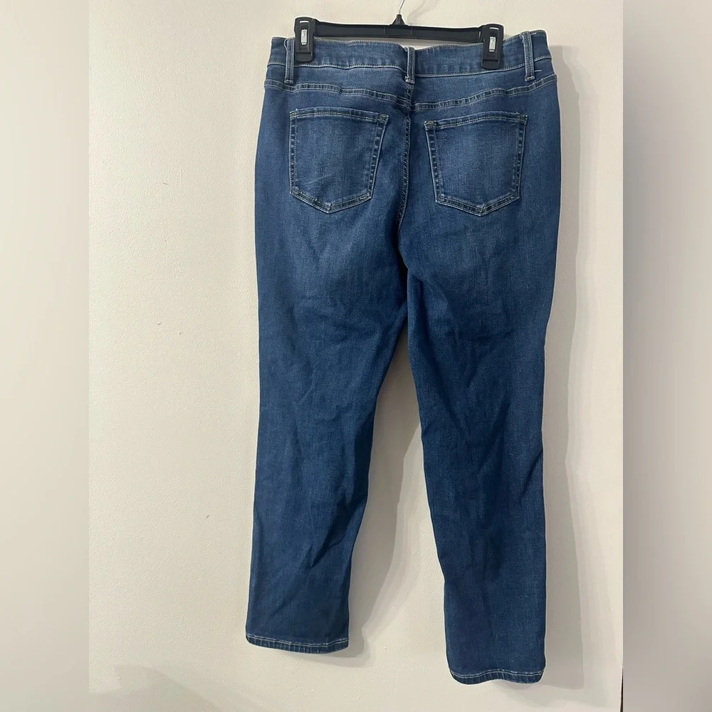 Time and Tru Classic Blue Straight Leg Jeans - Picture 2 of 2
